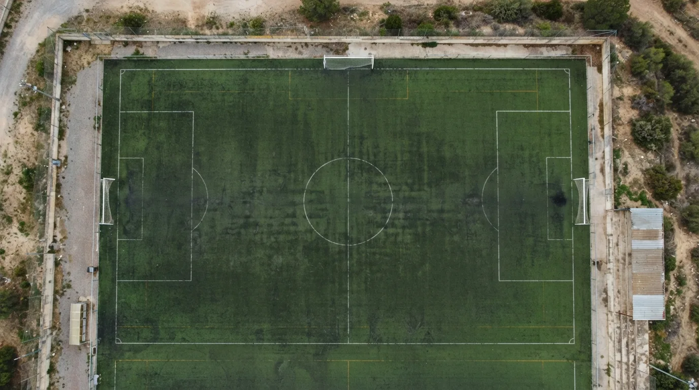 Imagen ilustrativa de un campo de fútbol municipal